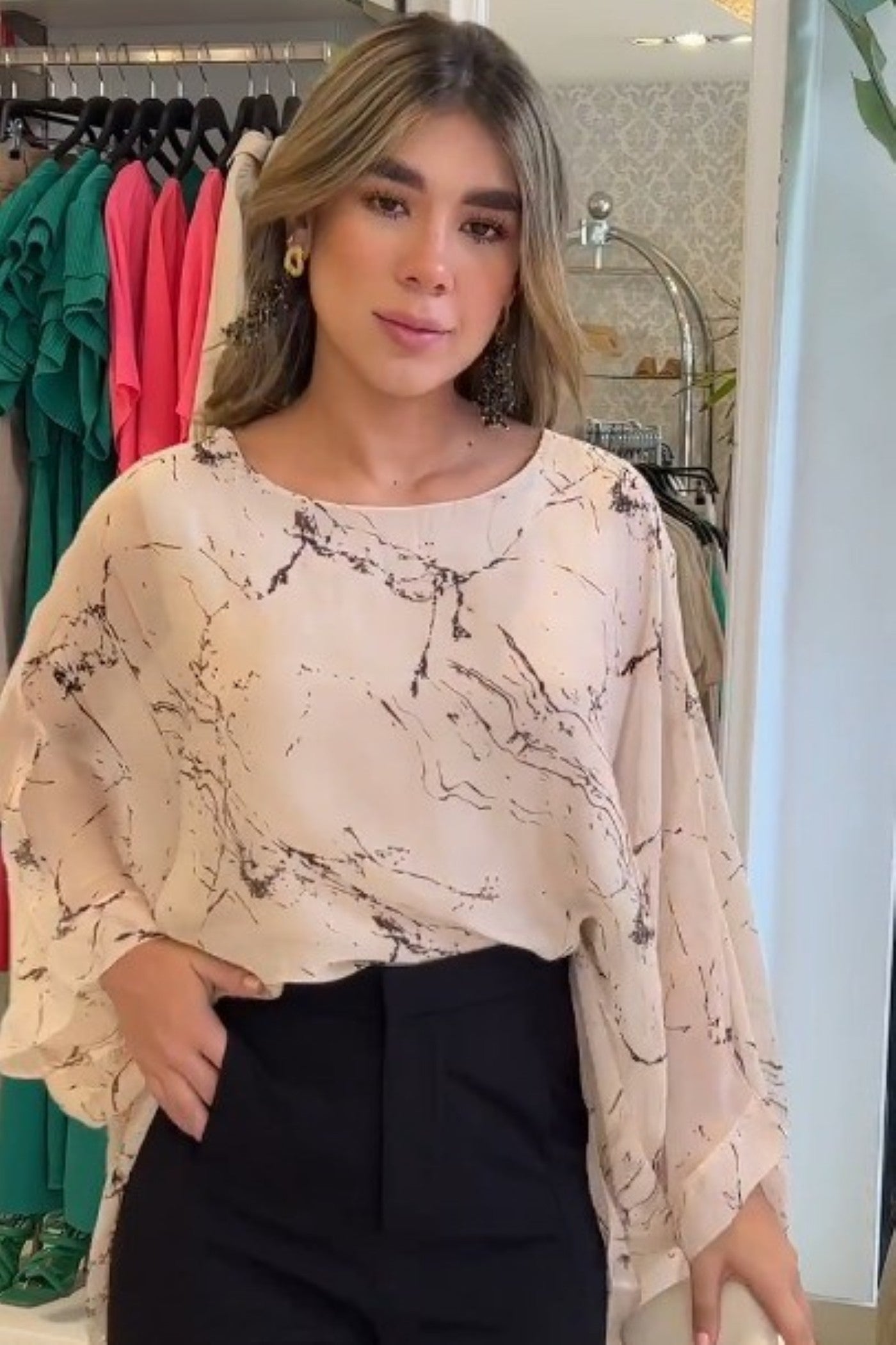 Romantic Bloom Scalloped Lace Top